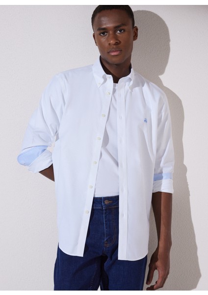 Regular Fit Klasik Yaka Beyaz Erkek Gömlek BBSP23MSH086