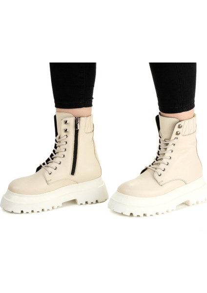 Kadın Bot Hakiki Deri Ayakkabı 026K22K2536