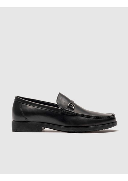 Toka Detaylı Bağcıksız Loafer Ayakkabı 466M1298 Siyah