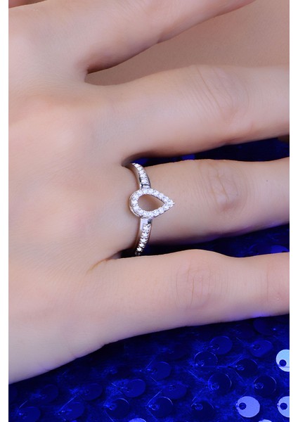 Kadın 925 Ayar Gümüş Damla Salkım Pırlanta Montür Su Yolu Set indirimleri