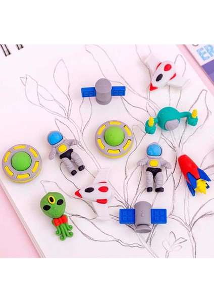 Rastgele 4 Adet/takım Sevimli Dış Uzay Silgi Mini Roket Astronot Alien Kauçuk Kalem Silgi Çocuklar Için Hediye Okul Öğrenci Kawaii Kırtasiye (Yurt Dışından)
