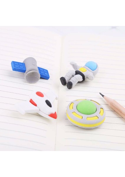 Rastgele 4 Adet/takım Sevimli Dış Uzay Silgi Mini Roket Astronot Alien Kauçuk Kalem Silgi Çocuklar Için Hediye Okul Öğrenci Kawaii Kırtasiye (Yurt Dışından)
