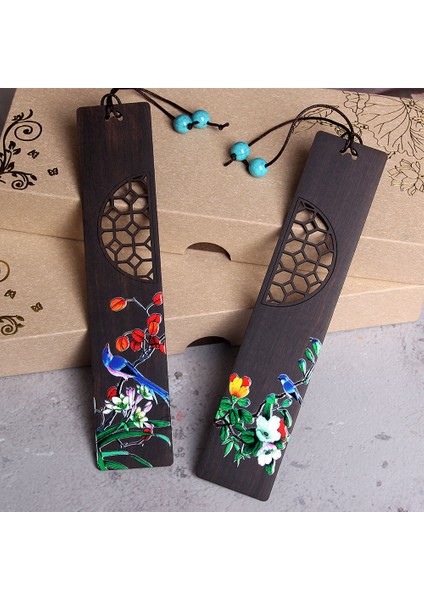 Bir Retro Sekoya Çiçekler Kuşlar Yer Imleri Oymak Püskül Kolye Ofis Ahşap Sayfalandırma Işareti Öğrenci Okuma Malzemeleri Kırtasiye (Yurt Dışından) fiyatları