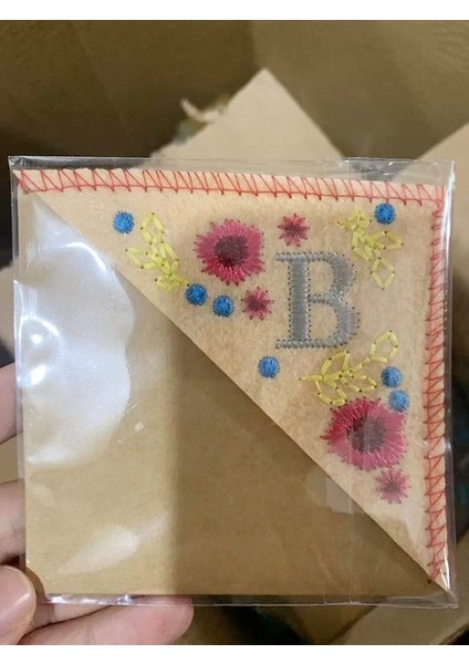 Sonbahar B Kişiselleştirilmiş El Işlemeli Köşe Imi Dört Mevsim Eğlenceli Yer Imi Süslemeleri El Yapımı Harfler Yer Imi El Yapımı (Yurt Dışından)