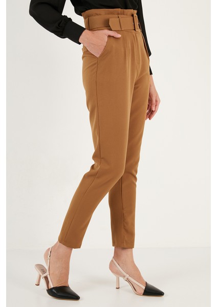 Yüksek Bel Cepli Kemerli Regular Fit Kumaş Pantolon Bayan Pantolon 611PL04