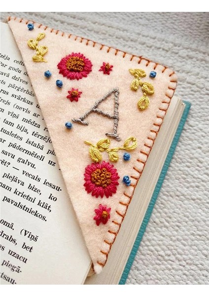 Bookmark1 Vintage Işlemeli Köşe Imleri Karalama Defteri Aksesuarları Keçe Üçgen Işaretleyici Imleri Kraft Kağıt Köşe Imi Dekor (Yurt Dışından) indirimleri