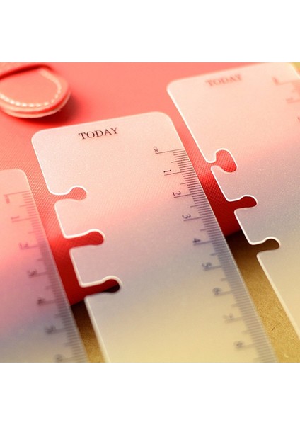 A7 Beyaz Yer Işareti Cetvel Yüzükler Dizüstü 6 Delik A5 A6 Elastik Çizim Aracı Planlayıcısı ve Organizatör Eskiz Defteri Için Yumuşak Plastik Bölme (Yurt Dışından) indirimleri