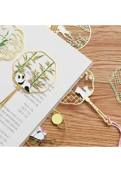 OSS24857SQ4 12 Stilleri Çin Tarzı Antika Fan Pirinç Imi Hayvanlar Panda Tavşan Serisi Sevimli Kolye Hediye ile Metal Kitap Klibi Oymak (Yurt Dışından) fırsatları
