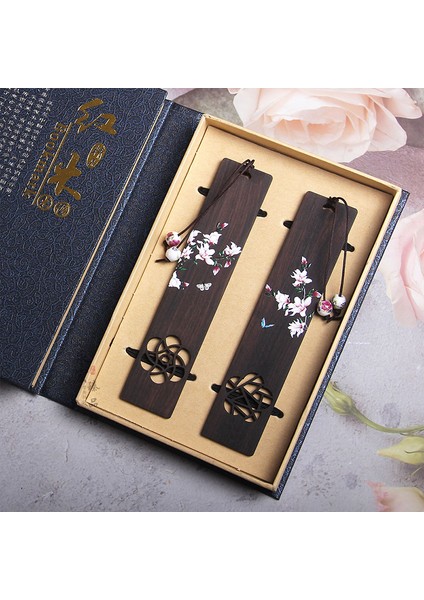 E Yaratıcı Boyalı Oyma Erik Çiçeği Kelebek Ahşap Kitap Ayracı Okul Hediye Okuma Aksesuarları Malzemeleri Çin Tarzı Kitap Klibi (Yurt Dışından) fırsatları