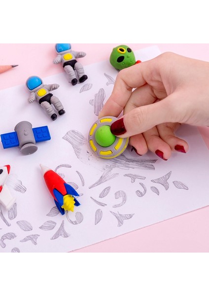 Rastgele 1 Paket 4 Adet Dış Uzay Silgi Seti Pvc Olmayan Mini Roket Astronot Uzaylı Kauçuk Silgi Kalem Çocuklar Için Hediye Okul Öğrenci A6389 (Yurt Dışından) fırsatları
