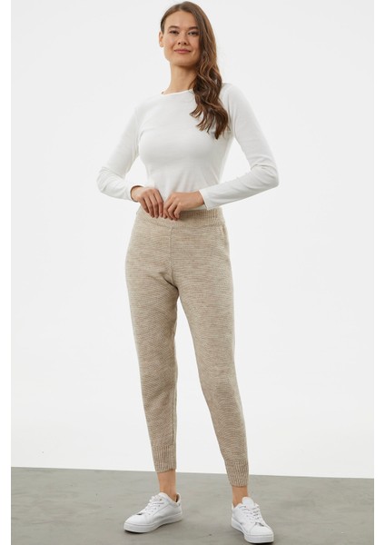 Jogger Rahat Kalıp Triko Pantolon - Bej fırsatları