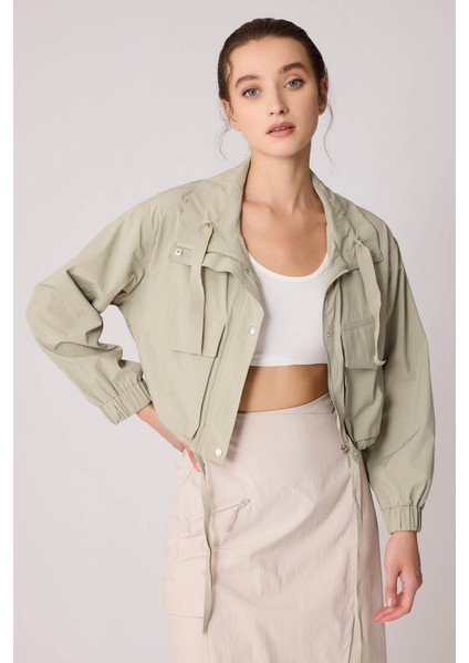 Kapak Cepli Paraşüt Kumaş Crop Ceket