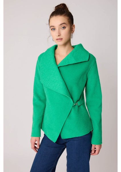 Aksesuar Bağlamalı Asimetrik Kesim Ceket fiyatları