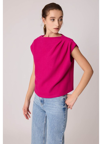 Omuz Kısmı Büzgülü Kısa Kol Triko Bluz modelleri