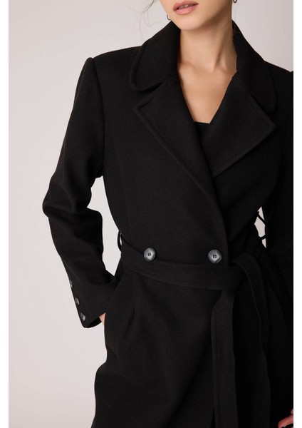 Önden Düğmeli Beli Kuşaklı Uzun Kaşe Kaban fırsatları