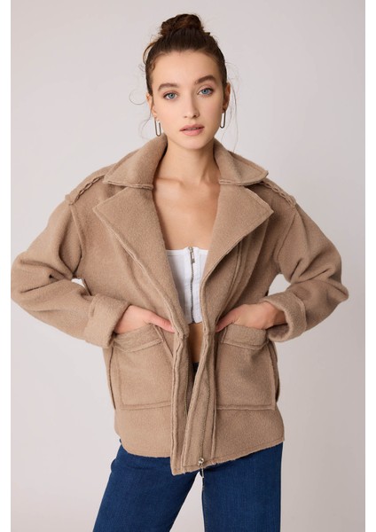 Çift Cep Fermuarlı Ters Dikiş Ceket fırsatları