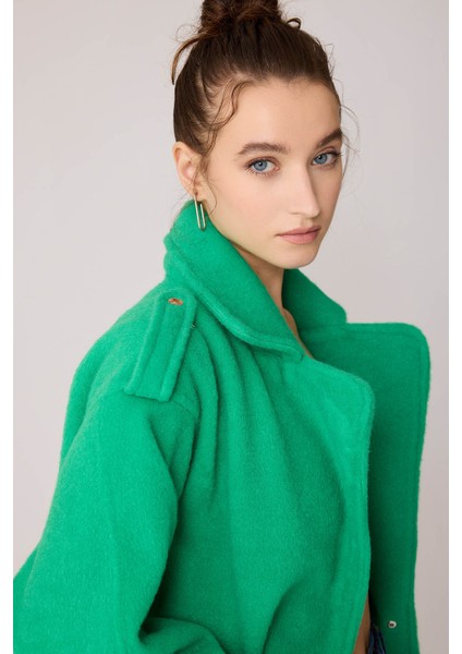 Tek Cep Çıtçıt Kapamalı Ceket fırsatları