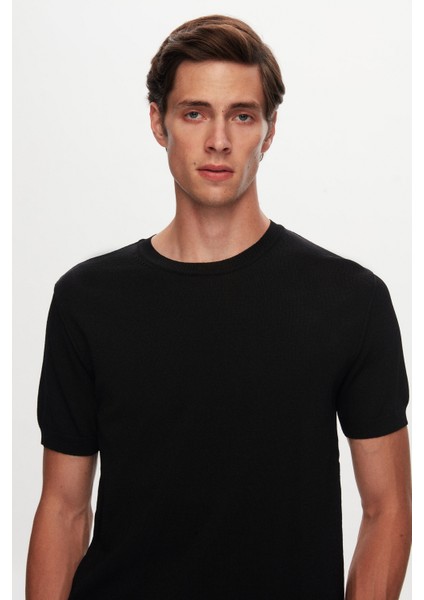 Slim Fit Siyah Düz Örgü T-Shirt 1EF060638904M fiyatları