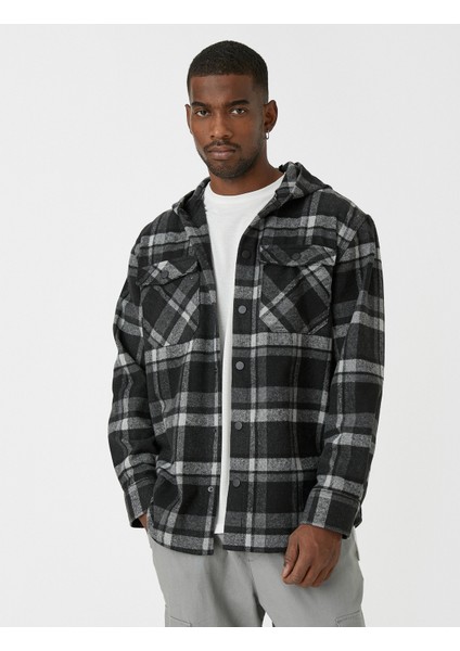 Ekoseli Oduncu Gömleği Kapşonlu Cep Detaylı modelleri