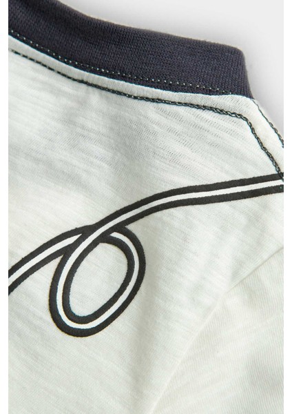 Erkek Çocuk Tshirt Beyaz fırsatları