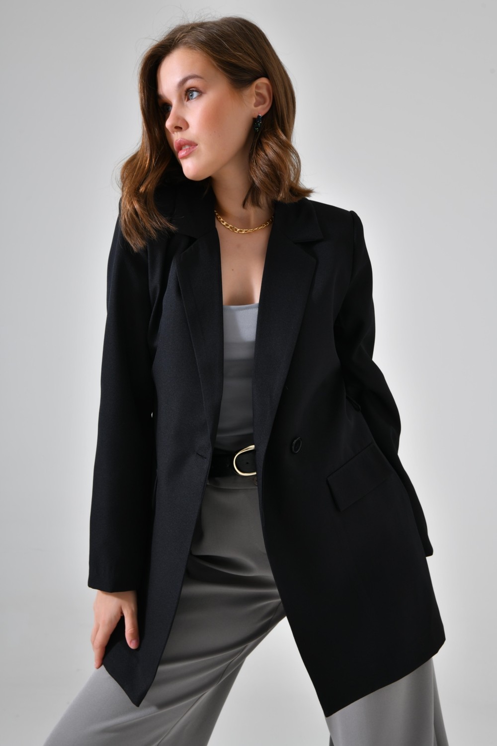 Saade Kadın Siyah Kuşaklı Cep Detaylı Blazer Dokuma Ceket %86 Polyester %14 Elastan görsel 4