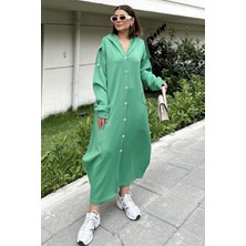 New Laviva Kadın Yeşil Kapüşonlu, Uzun Kol, Düğme Detaylı, Eteği Oval, Çift Cepli, Uzun Oversize Salaş Elbise