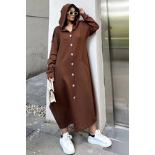 New Laviva Kadın Kahve Kapüşonlu, Uzun Kol, Düğme Detaylı, Eteği Oval, Çift Cepli, Uzun Oversize Salaş Elbise