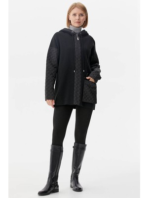 Kapüşonlu Kapitone Detaylı Triko Ceket - Siyah