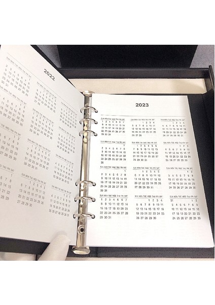 Stil 4 A5 MB Manyetik Toka Bloknotlar A5 Lüks Kahverengi Siyah Deri Kapak Defter Gevşek Yaprak Gündem Takvim El Yapımı Iş Not Defteri (Yurt Dışından) modelleri
