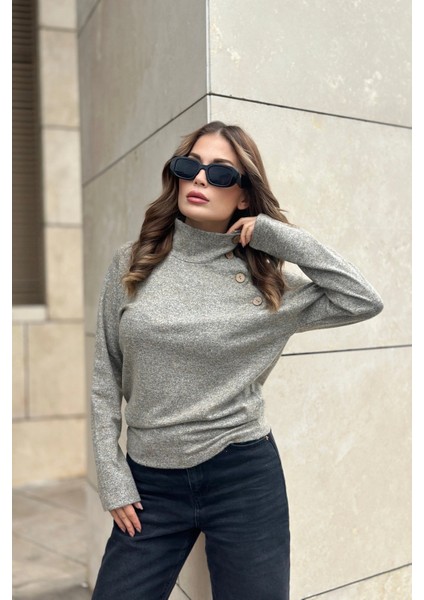 Kadın Bej Kendinden Desenli, Yumoş Kumaş, Uzun Kol, Düğme Detaylı, Boğazlı Bluz