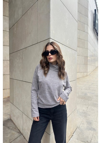 Kadın Gri & Pudra Tonlu Kendinden Desenli, Yumoş Kumaş, Uzun Kol, Düğme Detaylı, Boğazlı Bluz fiyatları