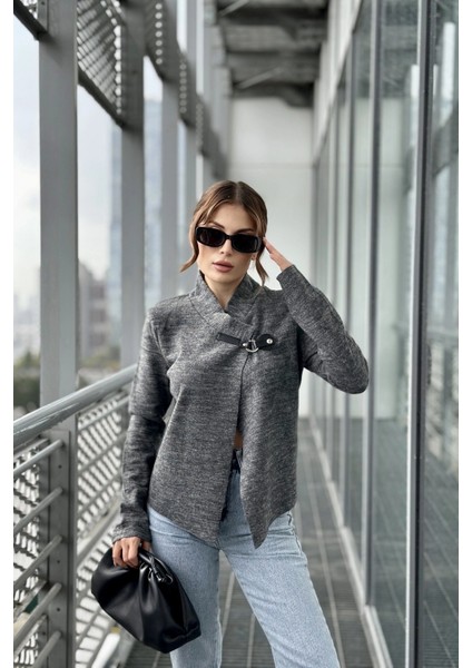 Kadın Antrasit Broş Yaka Uzun Kol Lazer Kesim Dokulu Kumaş Düğmesiz Ceket fırsatları