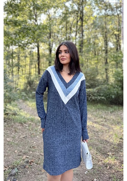 Kadın Lacivert V Yaka Garnili, Kendinden Desenli, Basic Kalıp, Uzun Kollu Midi Triko Elbise modelleri