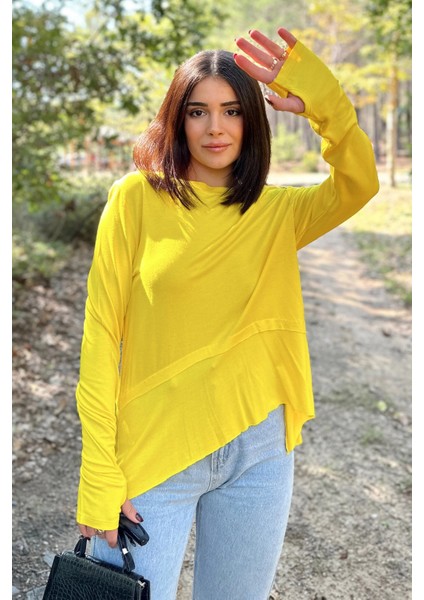 Kadın Sarı Elleri Eldiven Detaylı, Asimetrik Kesim, Bisiklet Yaka, Eteği Pliseli, Salaş Spor Bluz