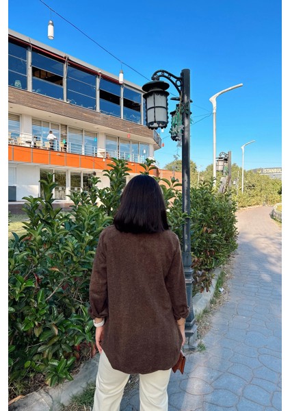 Kadın Kahve Uzun Kol, Çift Cepli, Eteği Oval Kesim, Kaşe Gömlek Ceket indirimleri