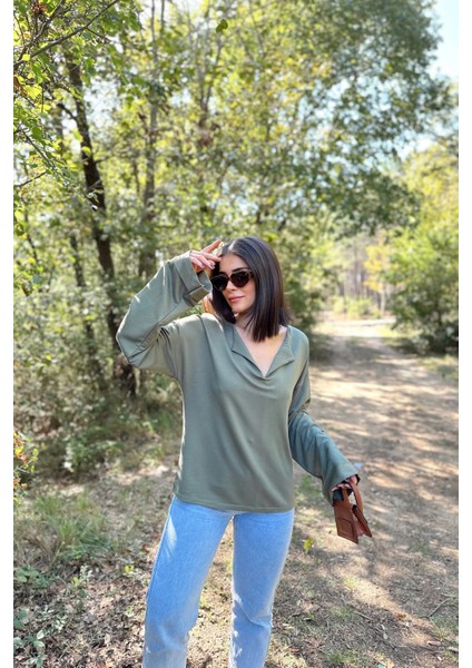 Kadın Haki Uzun Kol, Duble Manşet, Yırtmaçlı Yaka, Salaş Sweatshirt Bluz