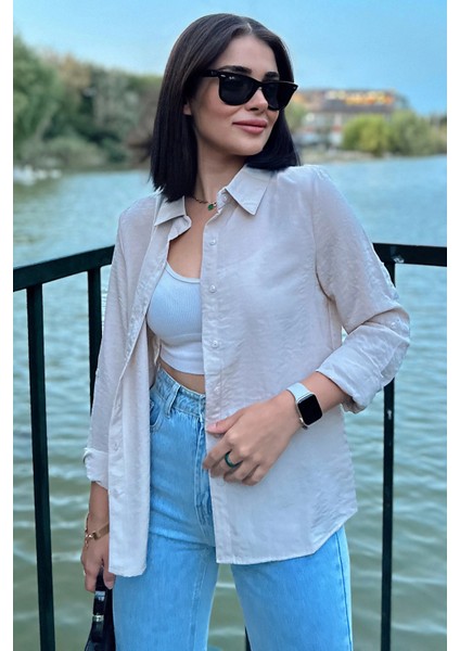 Kadın Bej Klasik Yaka Uzun Kol Regular Kesim Standart Boy Gömlek (Özel Kumaş)