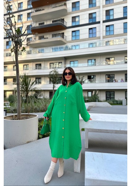 Kadın Çimen Yeşili Yarasa Kol, Arkası Pliseli, Çift Cepli, Uzun Oversize Salaş Gömlek Elbise fiyatları