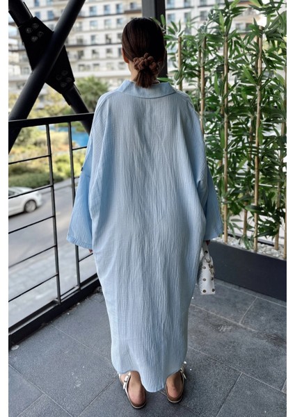 Kadın Bebe Mavisi Muslin Kumaş, Yarasa Kol, Eteği Oval, Çift Uzun Oversize Salaş Gömlek Elbise