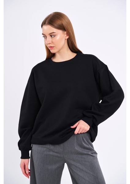 Kadın Siyah Pamuklu Oversize Basic Bisiklet Yaka Sweatshirt