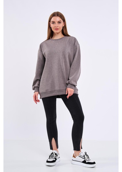 Kahve Kadın Pamuklu Oversize Basic Bisiklet Yaka Sweatshirt