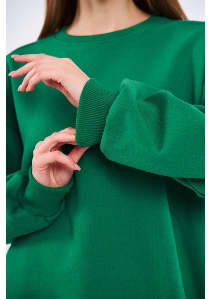 Metalic Yeşil Kadın Pamuklu Oversize Basic Bisiklet Yaka Sweatshirt