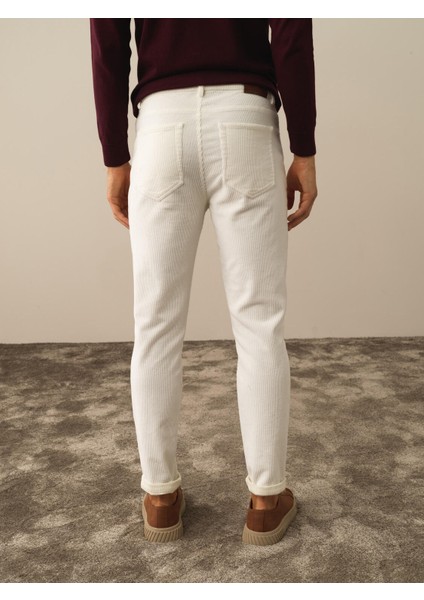 Pamuklu Regular Fit Kadife Pantolon modelleri