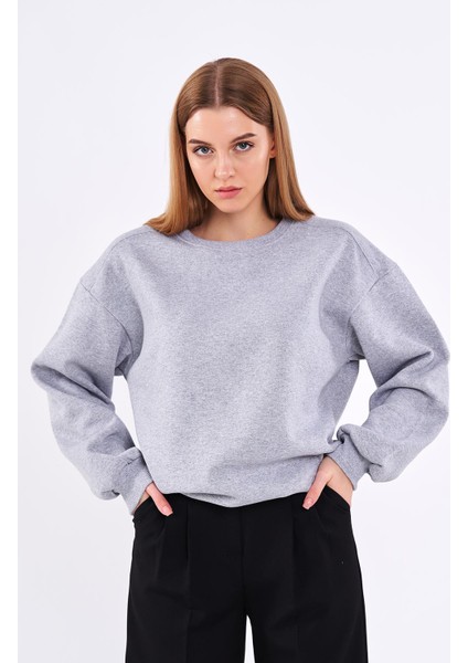 Gri Kadın Pamuklu Oversize Basic Bisiklet Yaka Sweatshirt