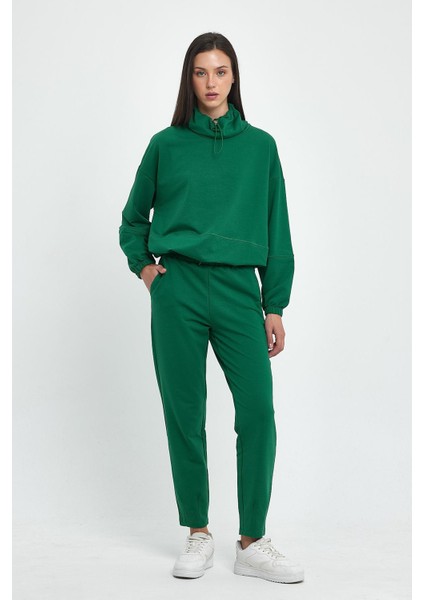 Kadın Norah Orman Yakası Detaylı Regular Fit Sweatshirt fırsatları