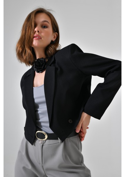 Siyah Kruvaze Crop Blazer Ceket fırsatları