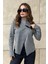 Kadın Gri Broş Yaka Uzun Kol Lazer Kesim Dokulu Kumaş Düğmesiz Ceket 1