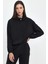Kadın Norah Siyah Yakası Detaylı Regular Fit Sweatshirt 4
