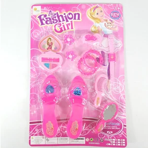 Duman Oyuncak Fashion Girl Terlikli Oyuncak Güzellik Seti 11 Parça