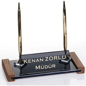 İsimlik Sepeti Kişiye Özel Lizbon Kristal Masa İsimliği  Ahşap Ofis Masaüstü İsimlik